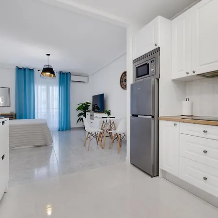 Апартаменти Beautiful Del Cura